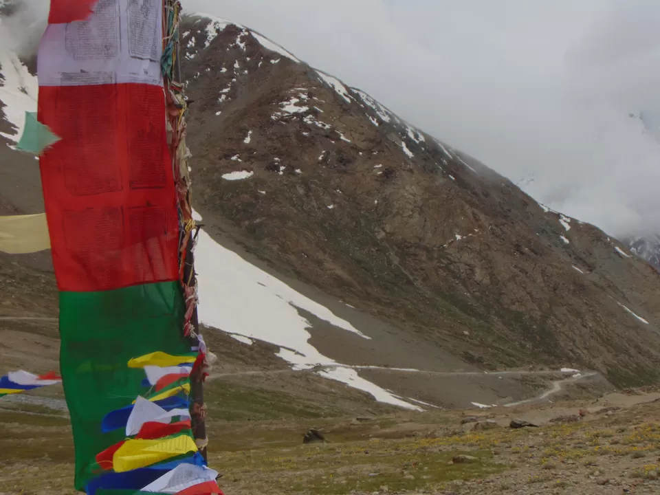Photo of Kunzum Pass, Dhar Thachakarpo, Himachal Pradesh by avinash rajput