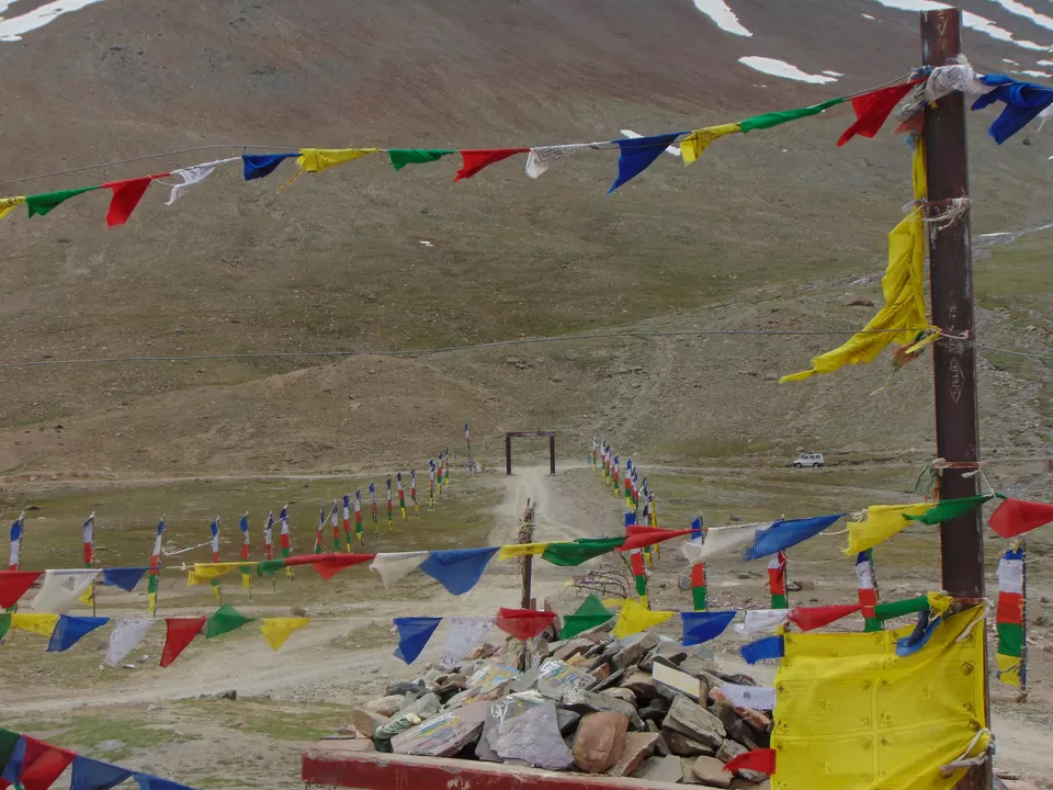 Photo of Kunzum Pass, Dhar Thachakarpo, Himachal Pradesh by avinash rajput