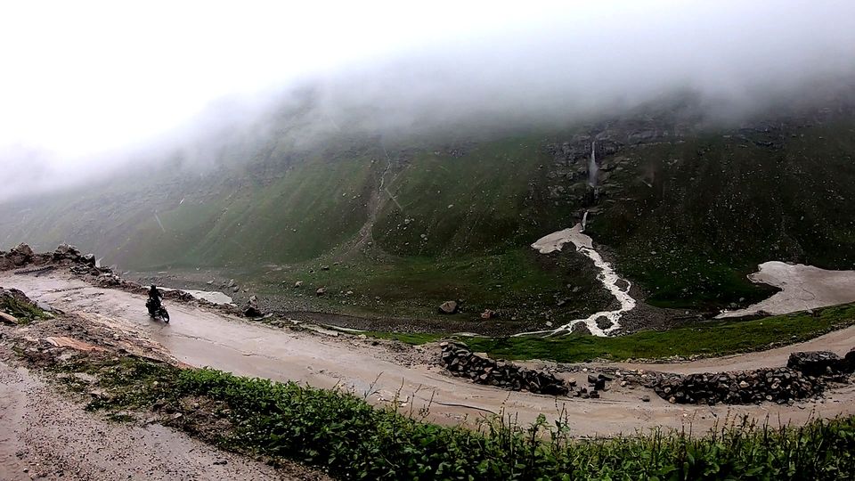Photo of Bhuntar, Himachal Pradesh, India by Keerthi Shenoy