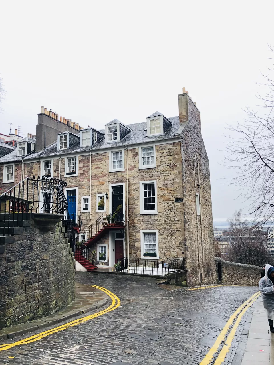 Photo of Edinburgh, UK by Nirali Shah