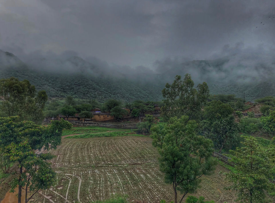 Photo of Riverside Estate Udaipur, Chaukariya, Rajasthan, India by Karmveer Singh Rathore