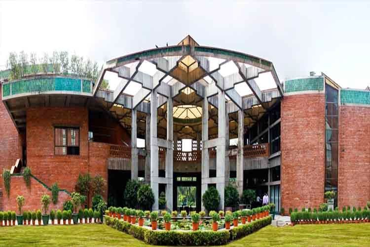 Photo of Lodhi Colony, New Delhi, Delhi, India by Shivani Rawat