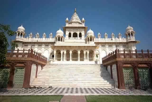 Photo of Jaswant Thada, Lawaran, Jodhpur, Rajasthan, India by Shivani Rawat