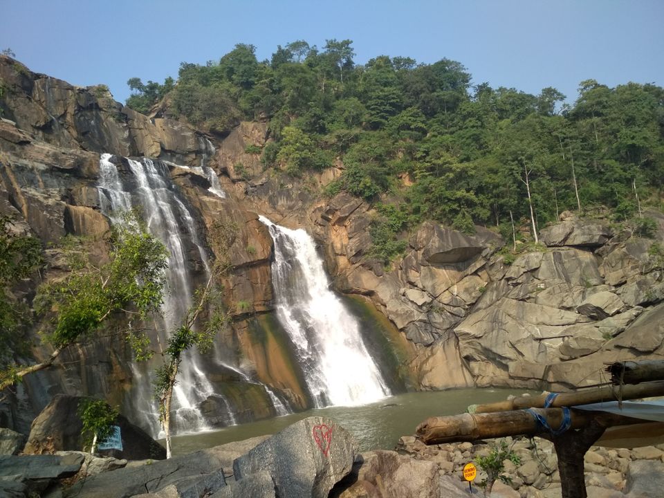 Photo of Hundru Waterfall, Malghonghsa, Jharkhand by Ishanee ghosal