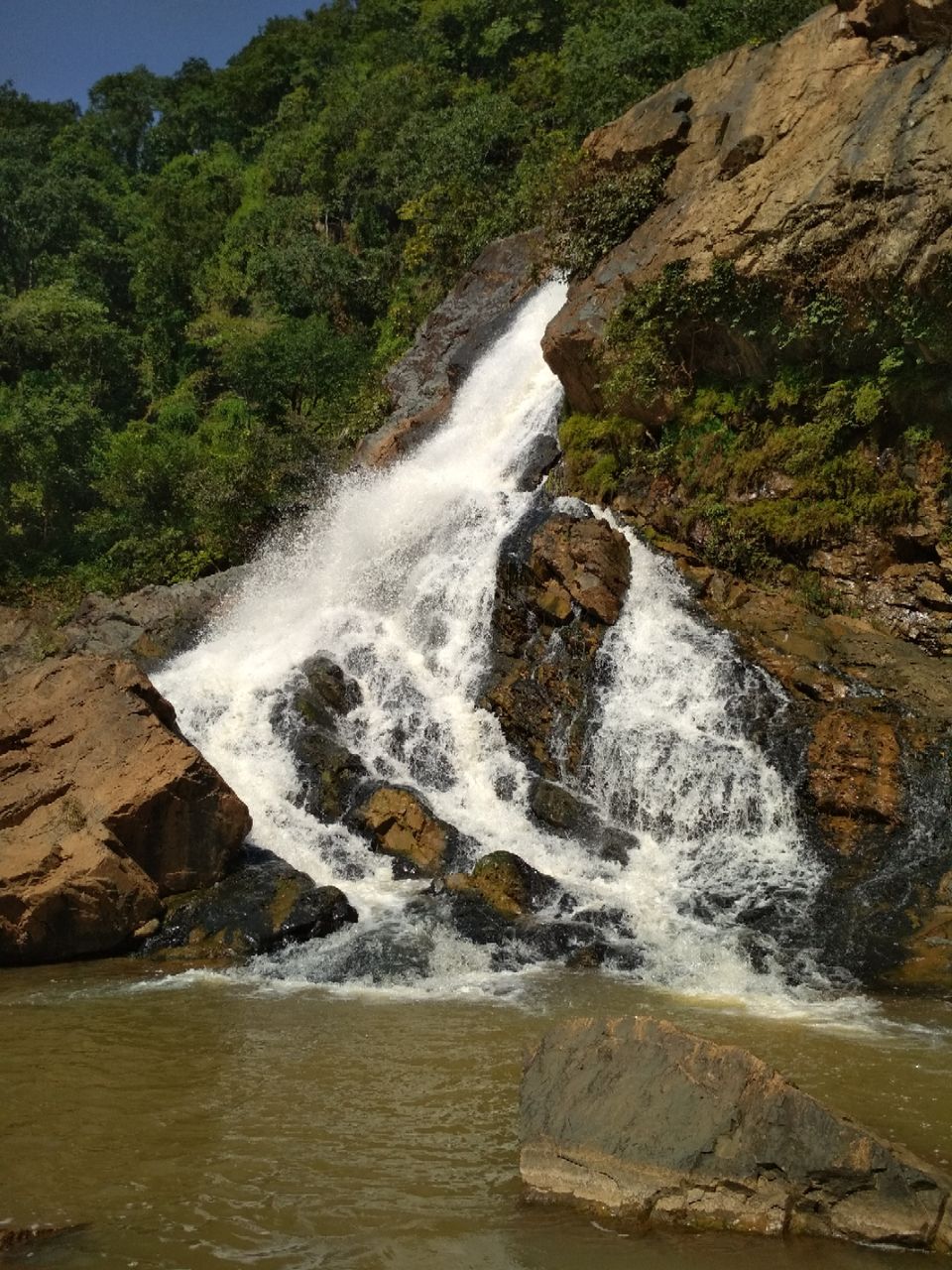 Photo of Hirni Water Falls, Bangurkia, Jharkhand, India by Ishanee ghosal