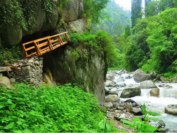 Photo of Shoja, Himachal Pradesh, India by Discover The Unseen