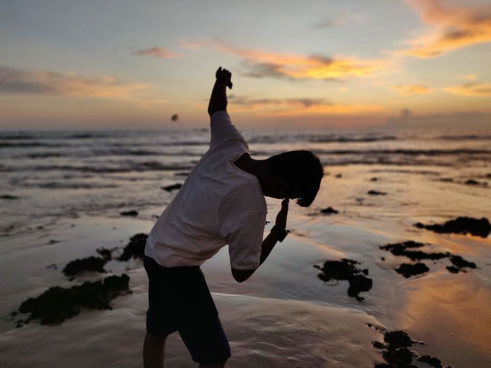 Photo of Anjuna Beach, Goa by Suhas Madnanth