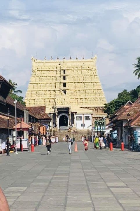 Photo of Sree Padmanabhaswamy Temple, West Nada, Fort, East Fort, Pazhavangadi, Thiruvananthapuram, Kerala, India by Escape Route: Travel And Food Blog By Saloni Aggarwal