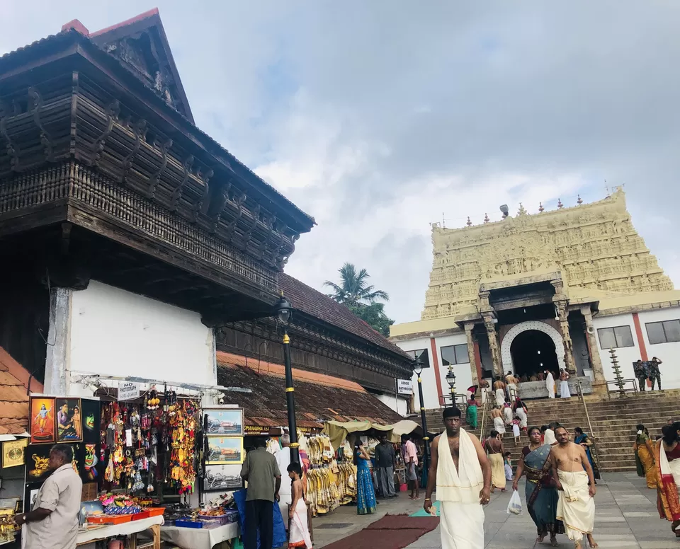 Photo of Sree Padmanabhaswamy Temple, West Nada, Fort, East Fort, Pazhavangadi, Thiruvananthapuram, Kerala, India by Escape Route: Travel And Food Blog By Saloni Aggarwal