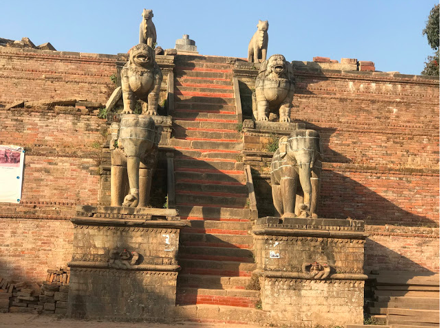 Photo of The City of Gods- Bhaktapur Durbur Sqaure (Part 3) 5/12 by Escape Route: Travel And Food Blog By Saloni Aggarwal
