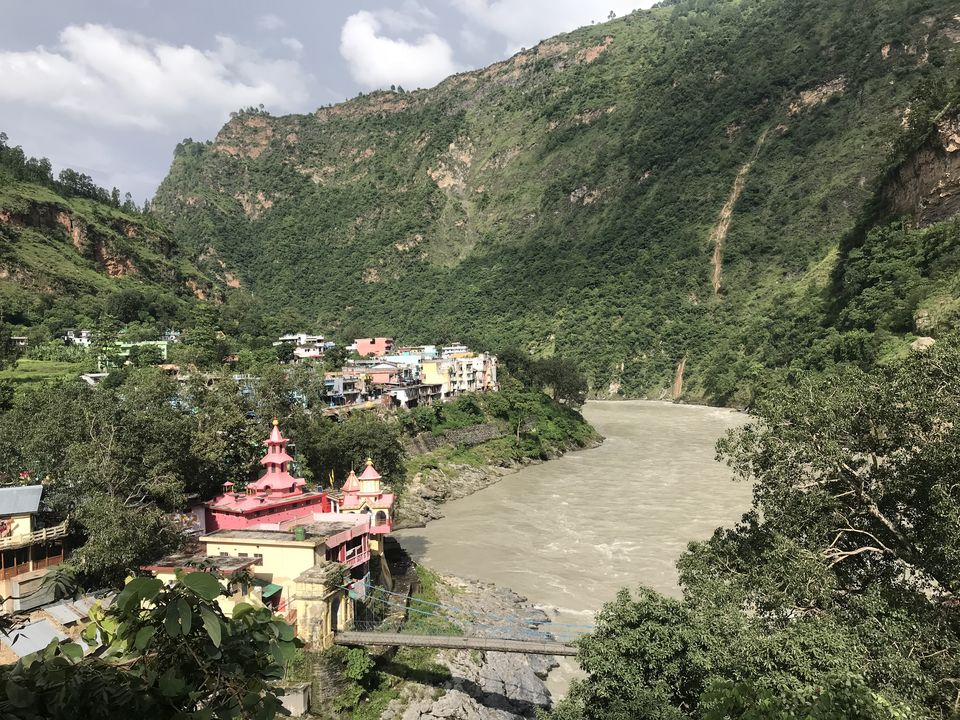Photo of Beautiful Indo-Nepal Border of Jhulaghat 2/15 by Escape Route: Travel And Food Blog By Saloni Aggarwal