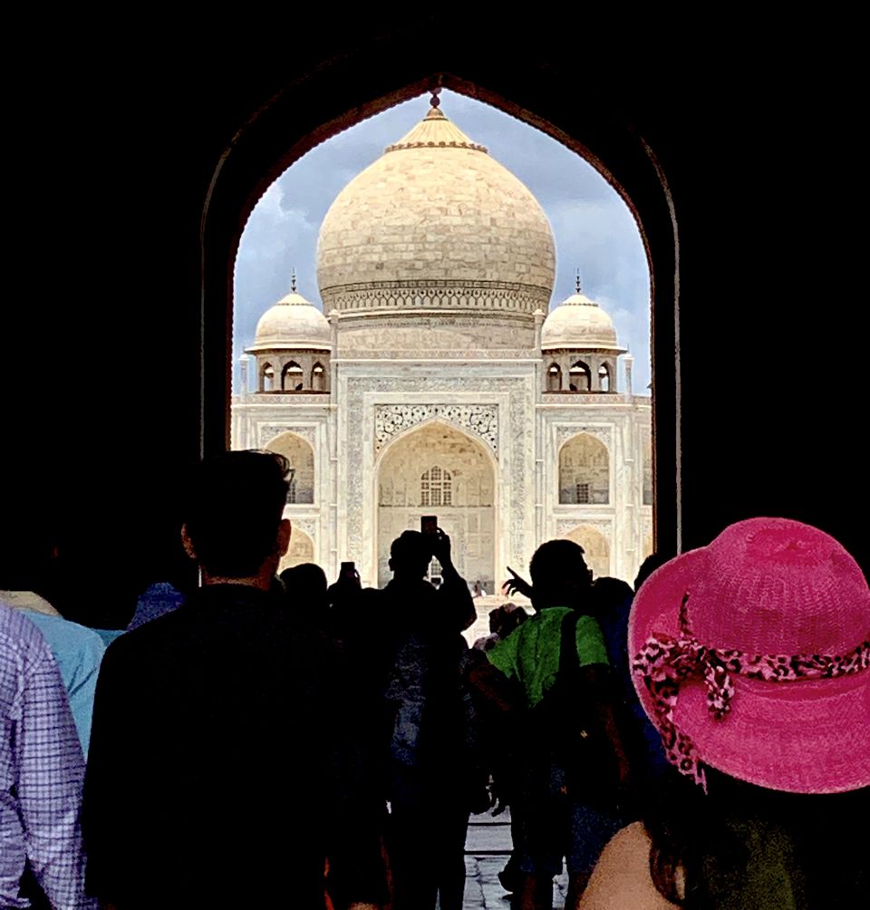 Photo of Visiting the iconic symbol of Love - Taj Mahal by Escape Route: Travel And Food Blog By Saloni Aggarwal