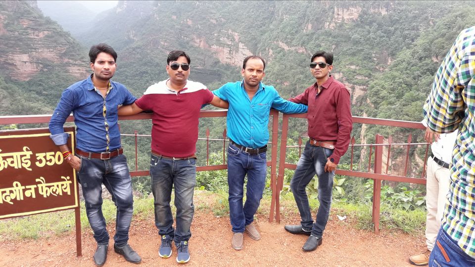 Photo of देश के दिल में बसा है पहाड, जंगल, झील, झरनों वाला नगर पंचमढी ... by Ravi Singh