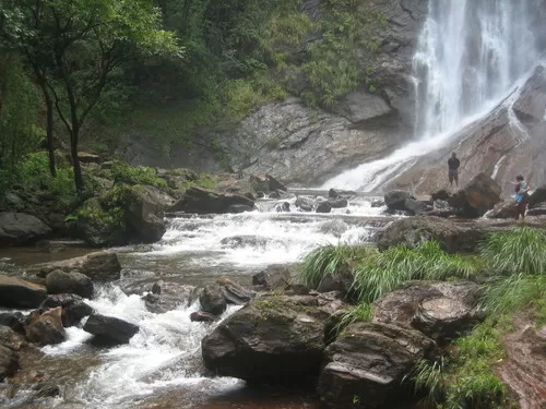 Photo of Hebbe Waterfalls, Kesavinamane, Karnataka, India by Santhosh Kumar Gaikwad