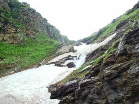 Photo of Rohtang Pass: Visit This High Altitude Region For The Adventure Of A Lifetime 4/4 by towardsmoksha