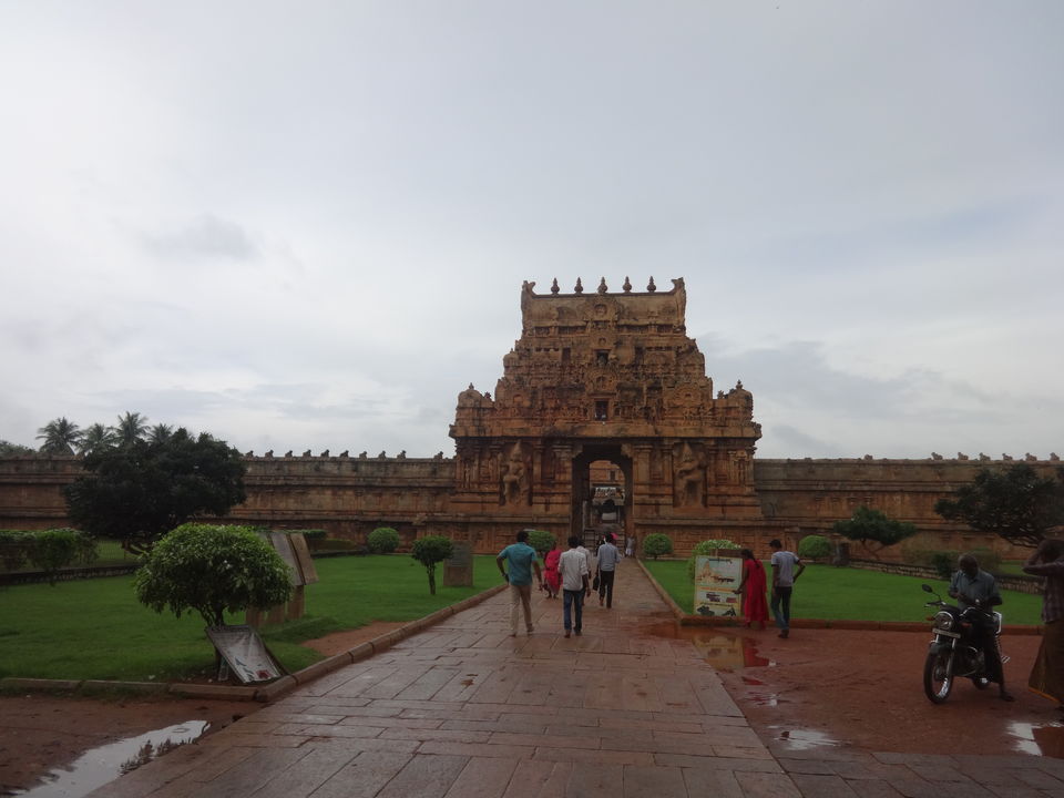 Photo of The beautiful garden at the Big Temple by Vyshalini S Kakarla