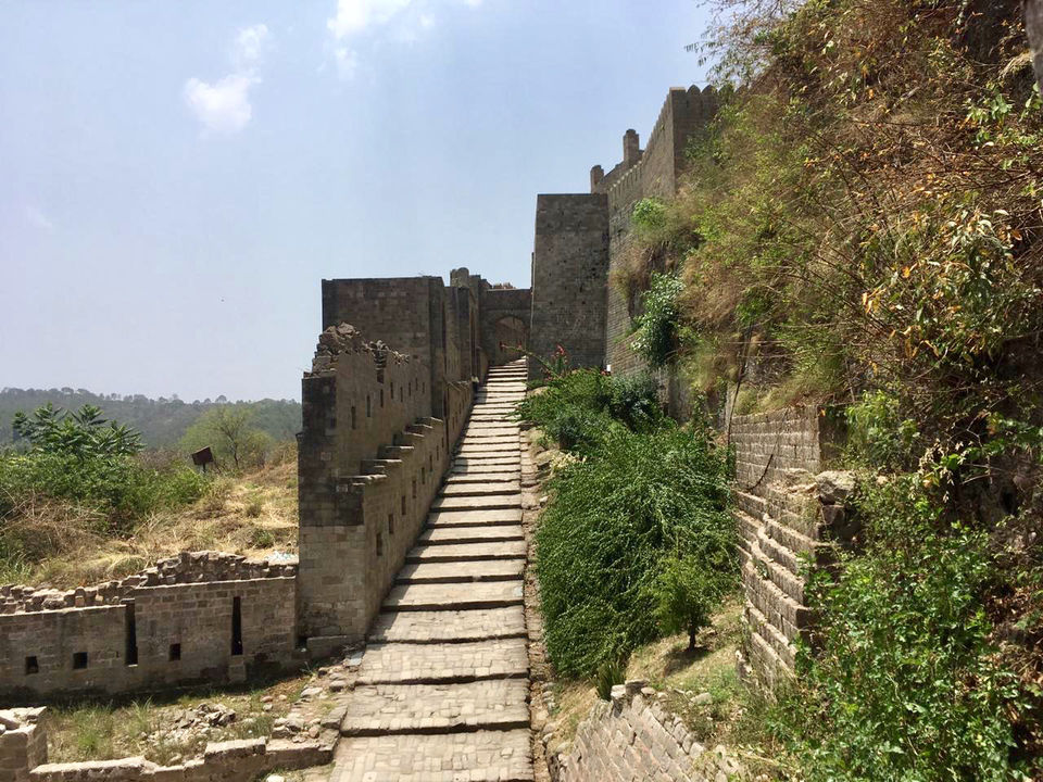 Photo of Kangra, Himachal Pradesh, India by Kajol Aikat