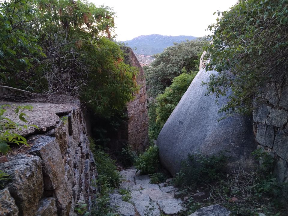 Photo of An afternoon trek to Gudibande fort 8/12 by Bitan Ray