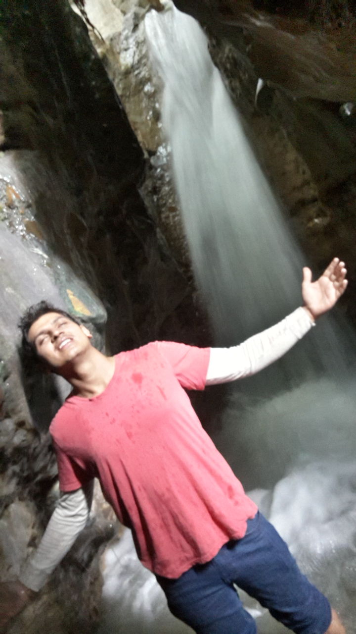 Photo of Backpacking to Uttrakhand.... by Riket Shah