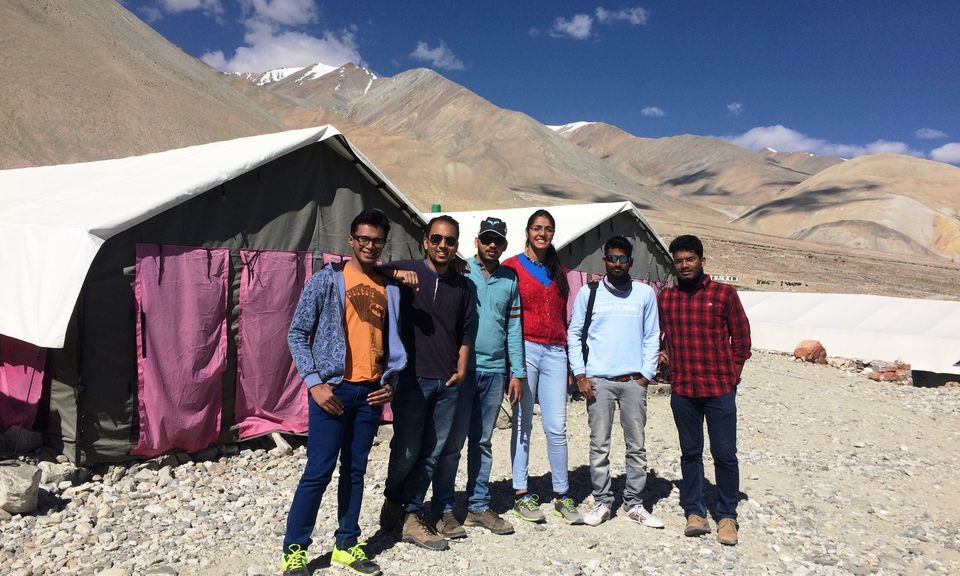 Photo of Here is how One Girl and Five Boys Road Tripped from Srinagar to Leh, Ladakh in Ten Days by Surbhi Vedi