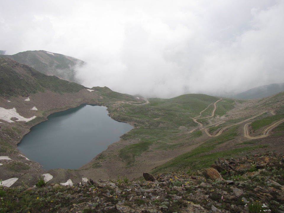 Photo of Solo trip to Gulmarg's frozen lake! 2/11 by Sanjay Raturi