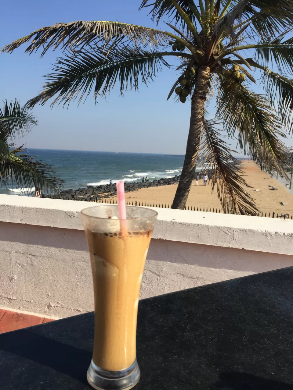 Photo of Le Café, Goubert Avenue, Near Gandhi Statue, White Town, Pondicherry, Puducherry, India by Angeli Rajan