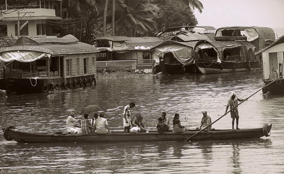 Photo of Alleppey Backwaters 3/8 by Eva Rana