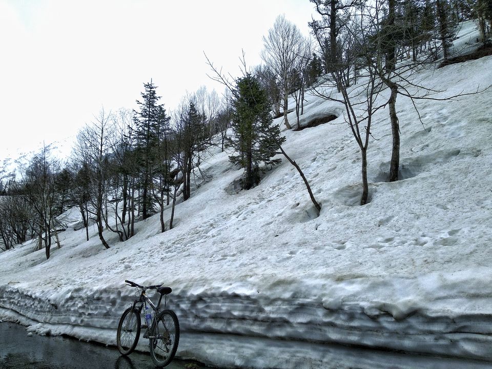 Photo of cycling at rohtang pass ... 7/20 by Rajpal Singh