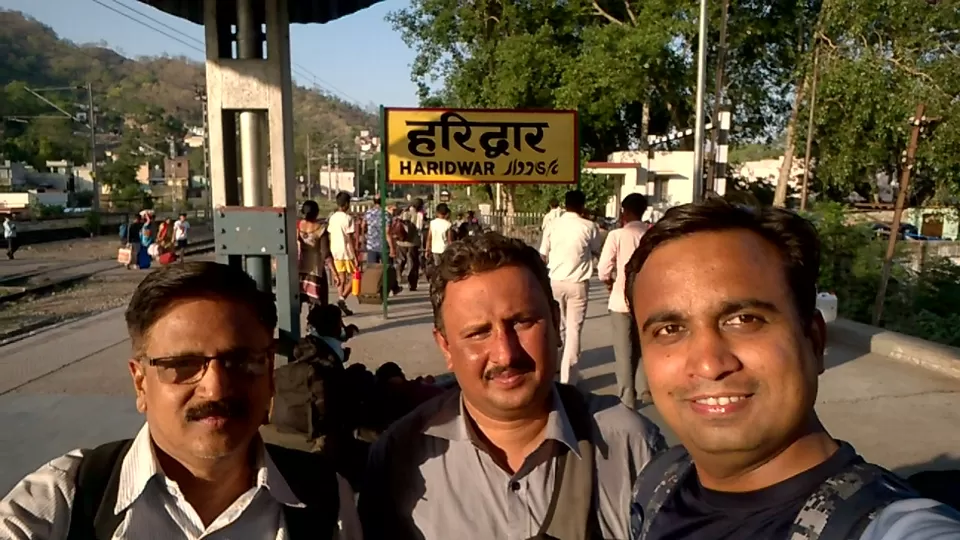 Photo of Haridwar railway station platform, Shikhu Pur, Devpura, Haridwar, Uttarakhand, India by CA Hemraj Jadhav