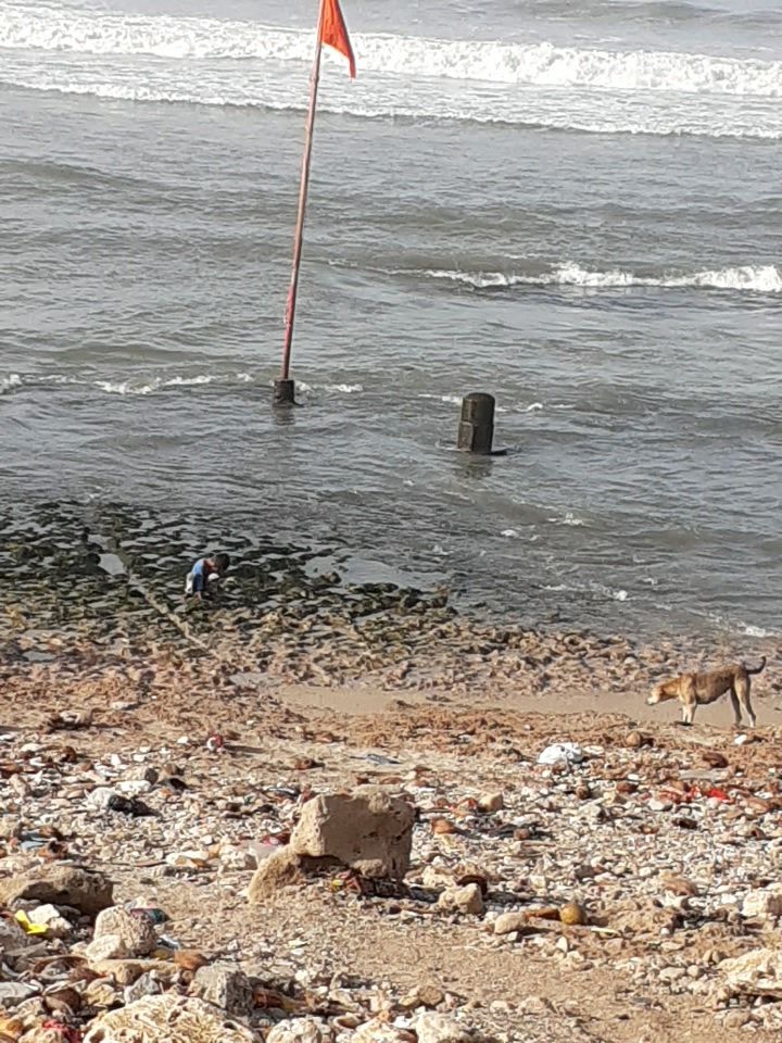 Photo of Atpadhiyar, Bhalka, Veraval, Gujarat, India by Niti Dhingra
