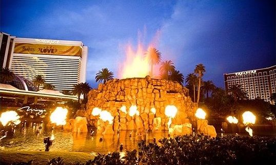 Photo of How to See Las Vegas On Less Than $100 a Day 2/2 by Jane Travel