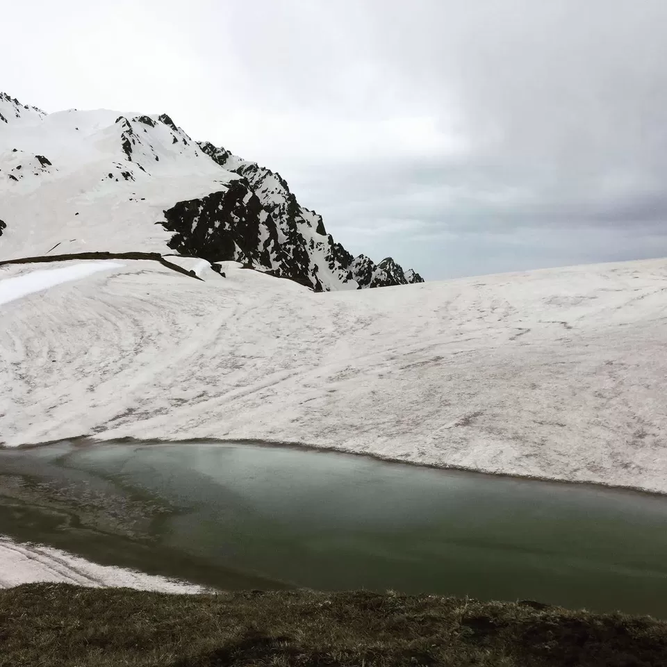 Photo of Sar Pass Trek, Kasol, Himachal Pradesh, India by Udit Khurana