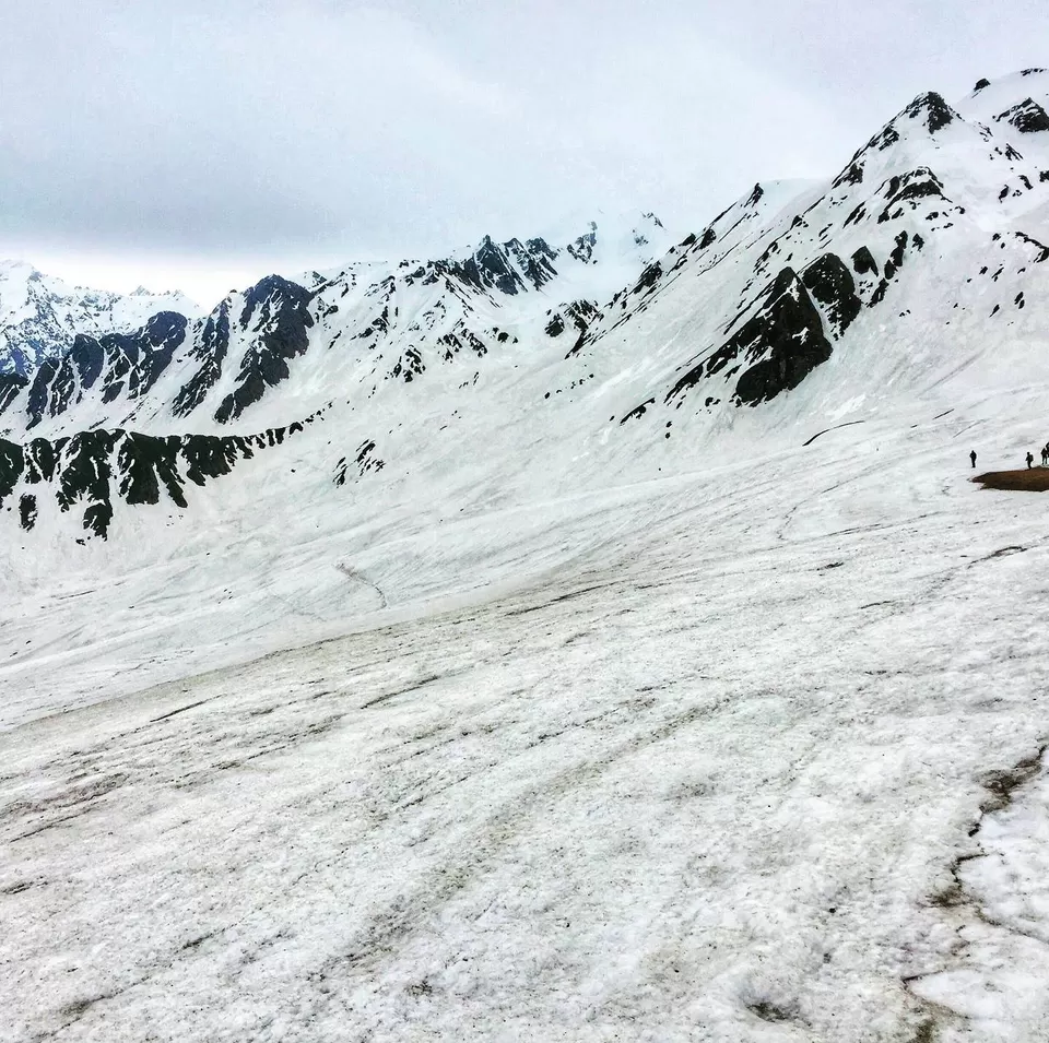 Photo of Sar Pass Trek, Kasol, Himachal Pradesh, India by Udit Khurana