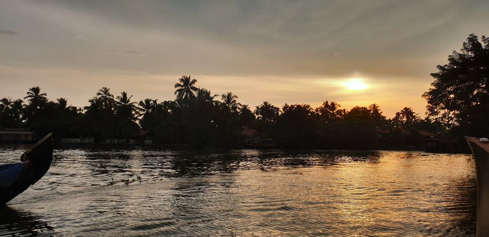 Photo of Kuttanad Tourism, Pallathuruthy, Thirumala, Alappuzha, Kerala, India by Nandini Mahadev