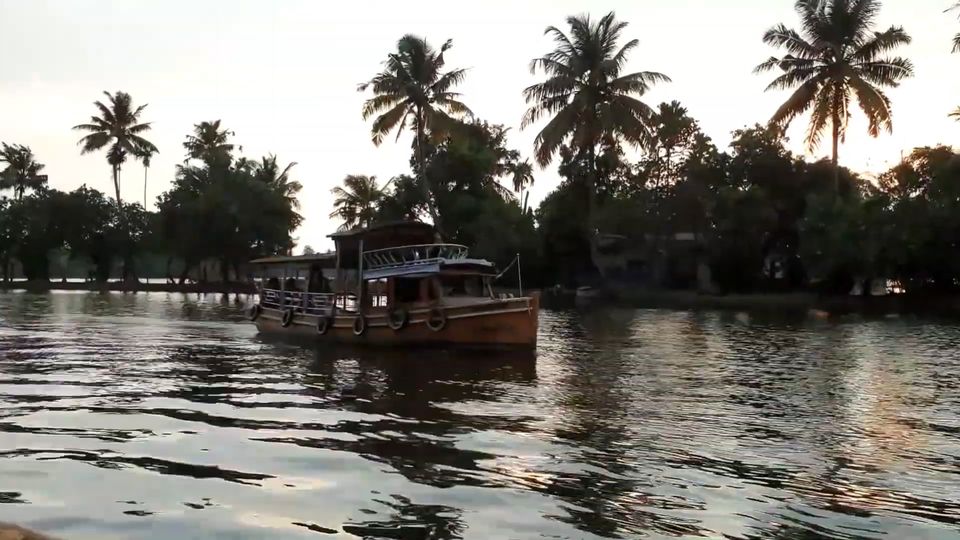 Photo of MY TRIP TO ALLEPPEY by Nandini Mahadev