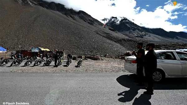 Photo of Ladakh road trip - Jispa to Leh - Chapter 2 11/31 by A Mango Traveler