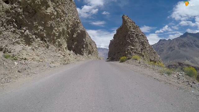 Photo of Khardungla pass & Diskit Monastery, Nubra Valley - Ladakh (Chapter 6) 16/31 by A Mango Traveler
