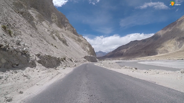 Photo of Khardungla pass & Diskit Monastery, Nubra Valley - Ladakh (Chapter 6) 19/31 by A Mango Traveler
