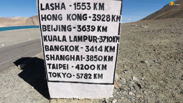 Photo of Pangong Lake - Ladakh Road trip - Chapter 8 18/39 by A Mango Traveler