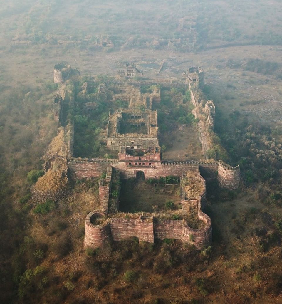 Photo of Discovering The Ruins of Suaju Dev Hans Ka Kila 1/20 by A Mango Traveler