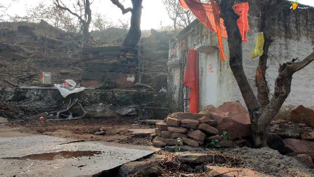Photo of Discovering The Ruins of Suaju Dev Hans Ka Kila 10/20 by A Mango Traveler
