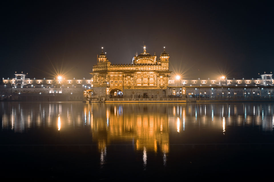Photo of A Walk Around the Pool of Energies - Shri Harmandir Sahib (Golden Temple) 3/14 by A Mango Traveler