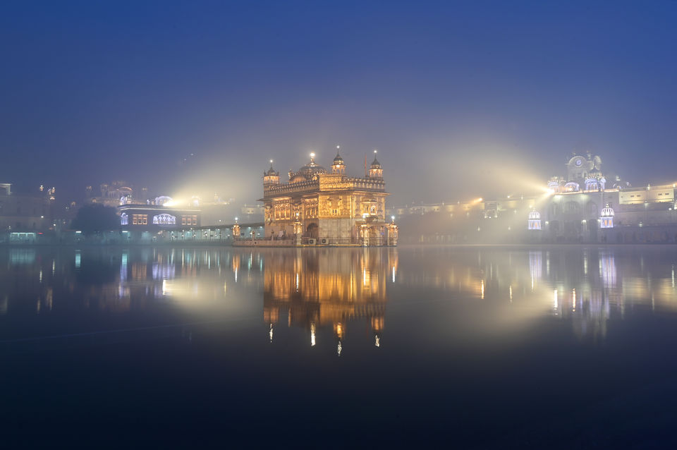 Photo of A Walk Around the Pool of Energies - Shri Harmandir Sahib (Golden Temple) 4/14 by A Mango Traveler