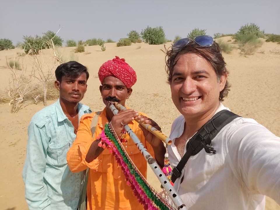 Photo of The raw desert of village Khuri, Jaisalmer 11/15 by A Mango Traveler