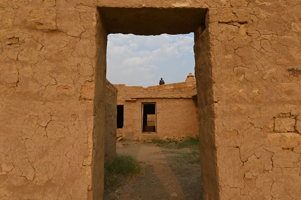 Photo of प्रेतवाधित कुलधरा गांव के पीछे की कहानियां, जैसलमेर 3/7 by A Mango Traveler