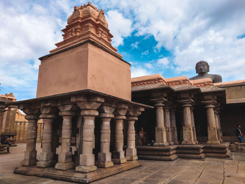 Photo of The Monolith of Gommateshwara (BAHUBALI) by Pratik Kakade