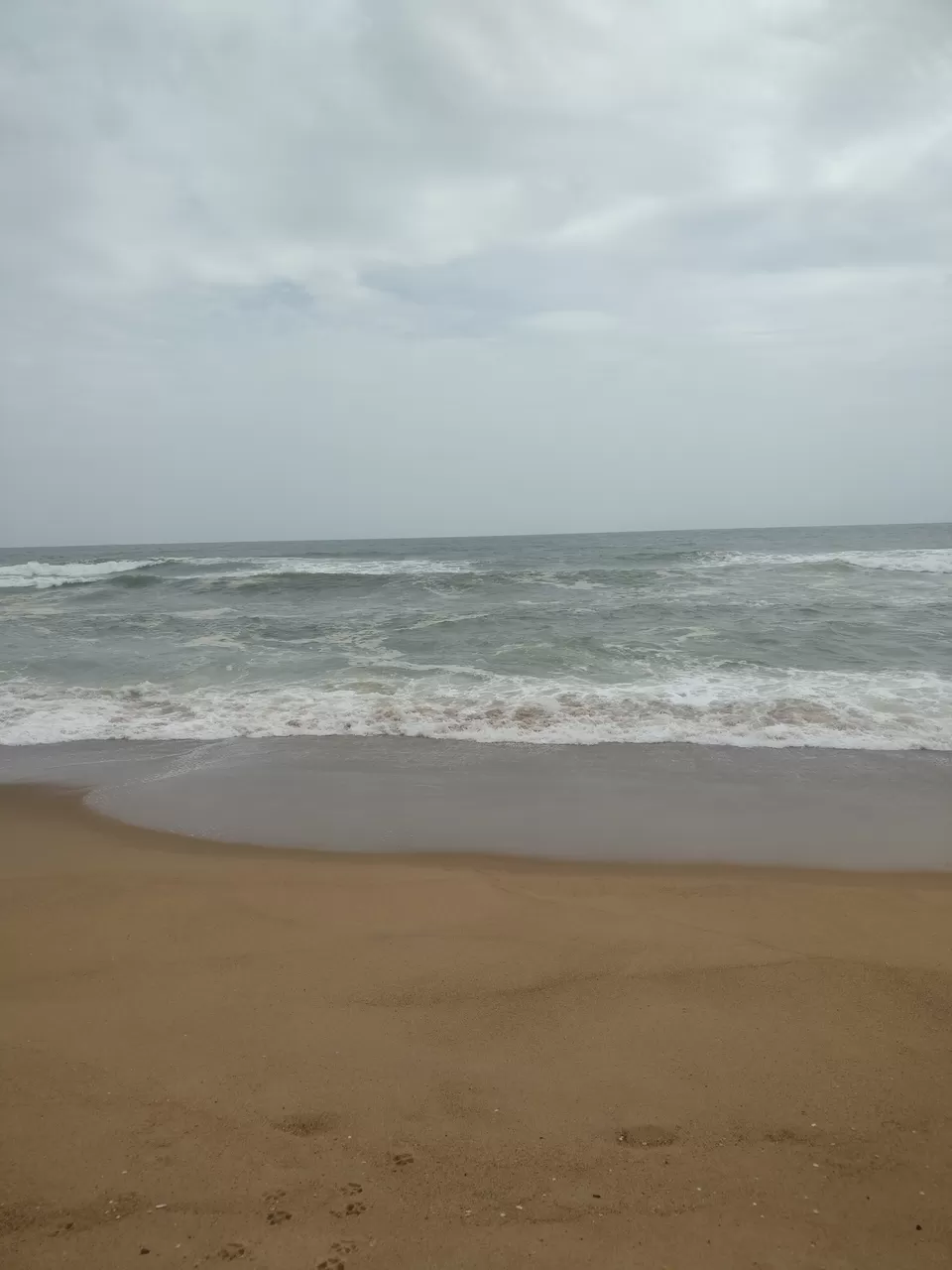 Photo of Candolim Beach, Goa, Candolim, Goa, India by Pooja Paliwal