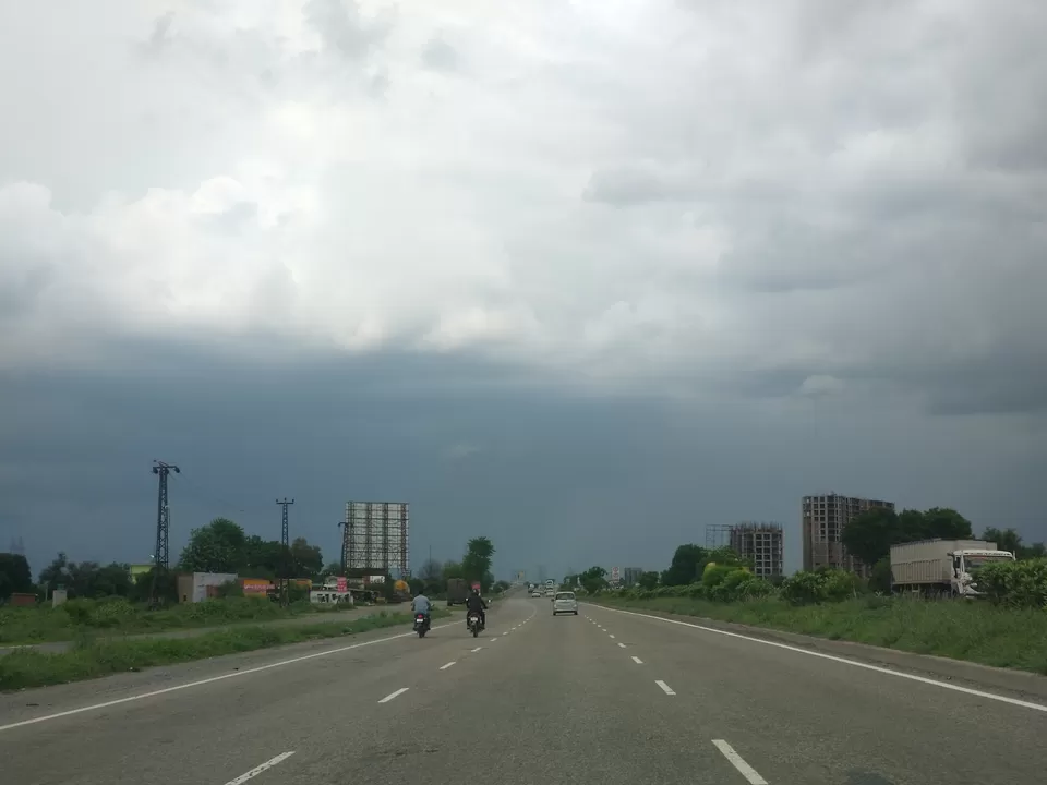 Photo of Why you must drive in monsoon. by Riding the Rainbow.