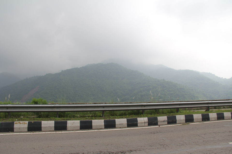 Photo of Narkanda – Through the trails of hills, rains, nature 3/49 by Nitin Sharma