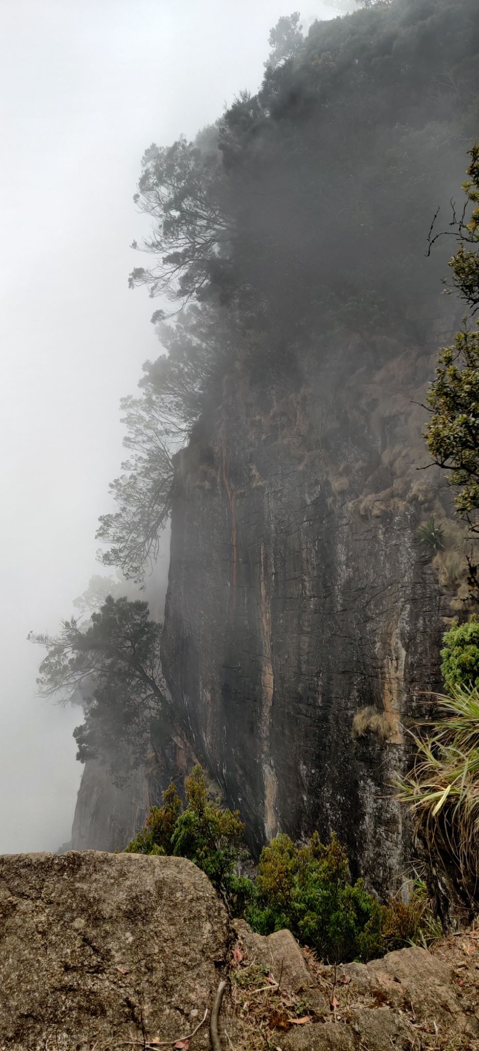 Photo of Guna Caves by nishant nickson